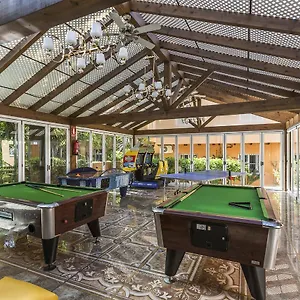 Mijas Costa Oasis By Grangefield Oasis Club Spanien